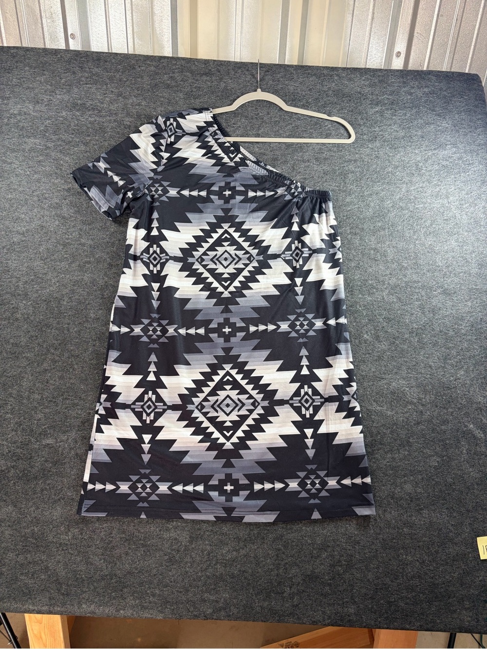 One-Shoulder Western Print Dress in Black, White & Gray Stretch Size Large